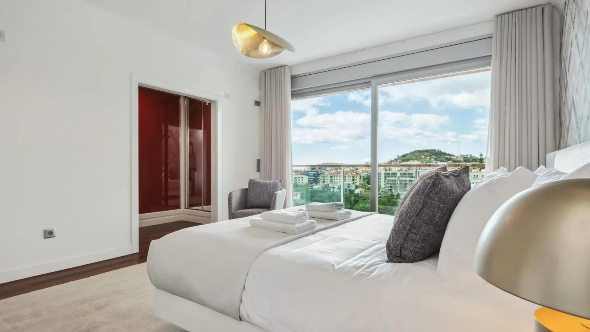 Villa Suburban Views By Madeira Sun Travel à Funchal  Hébergement de vacances
